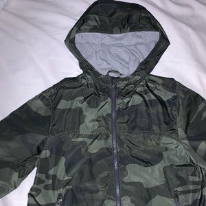 GAP Boys size L Camo Windbreaker